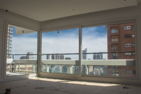 linea-vesta-en-zona-norte-certificacion-aluar-fenster