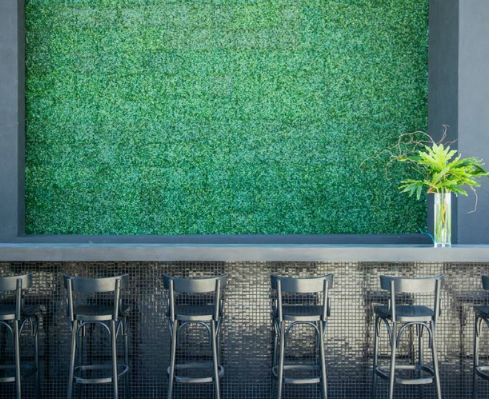 muro-verde sin-mantenimiento-para-terrazas-casasur-pilar-hotel-just-green-empresa